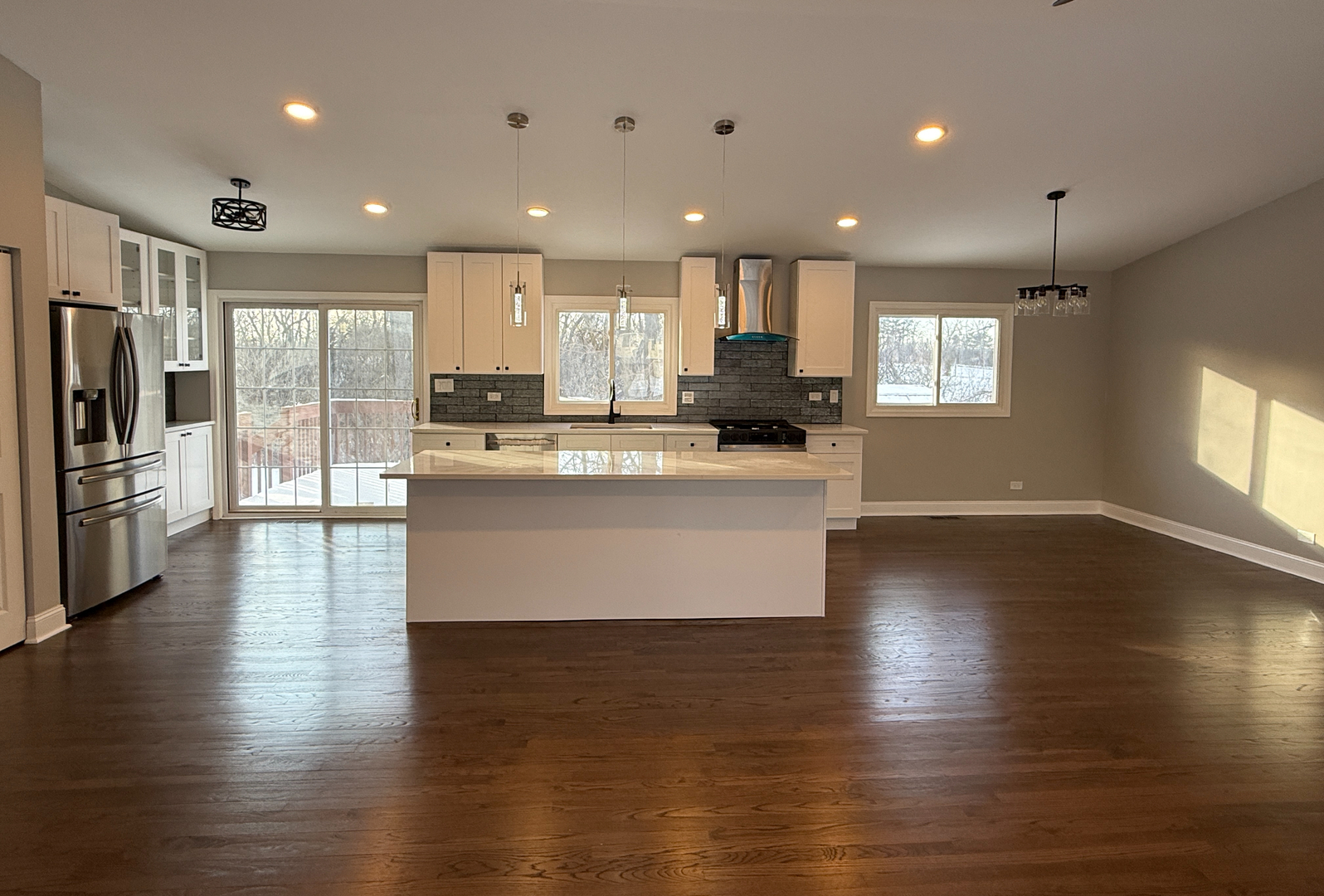 4490 Capstan Drive, Hoffman Estates, IL 60192