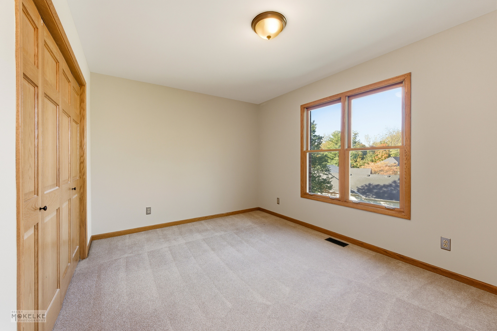 97 Crooked Creek Drive, Yorkville, IL 60560