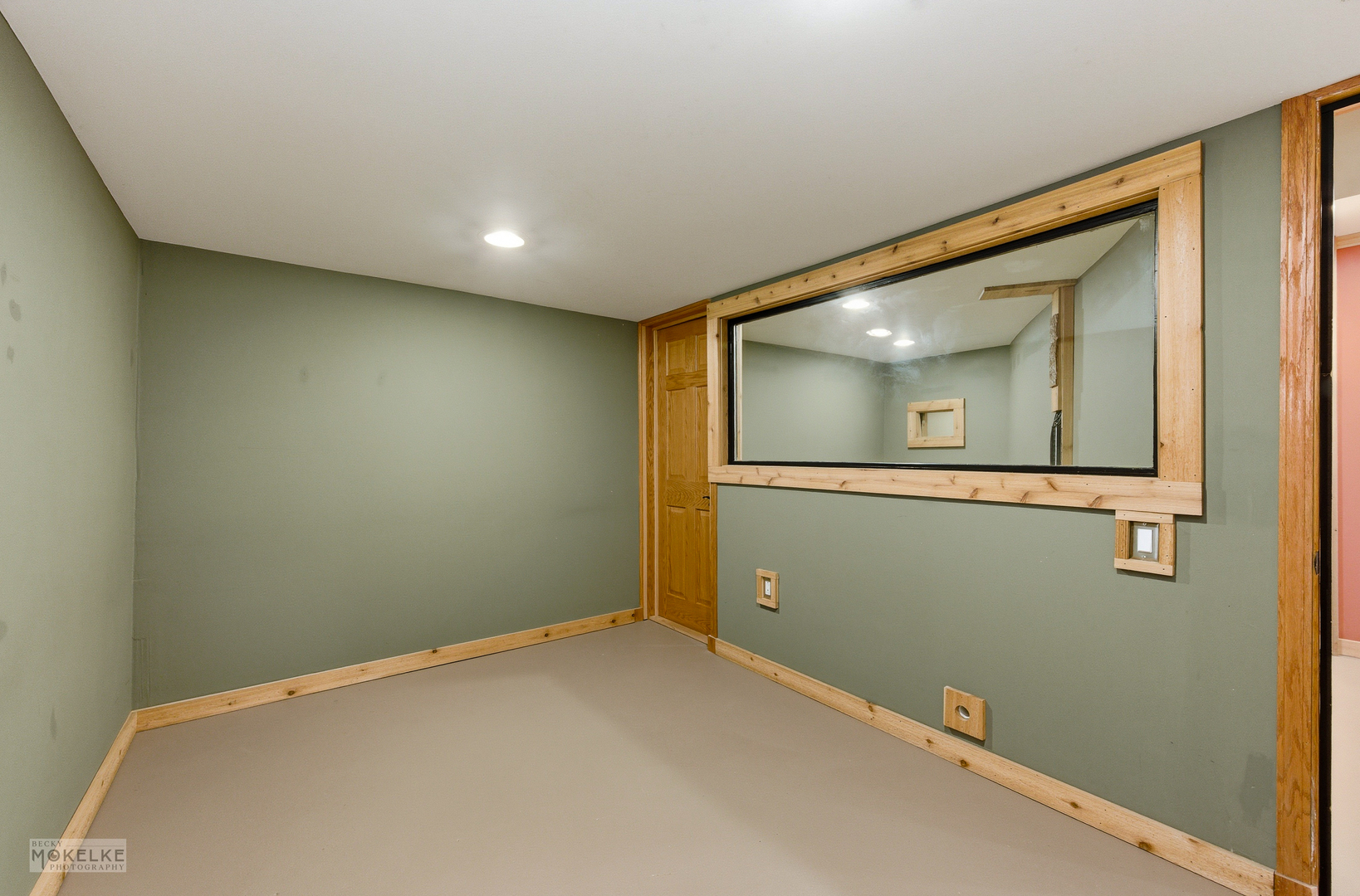 97 Crooked Creek Drive, Yorkville, IL 60560