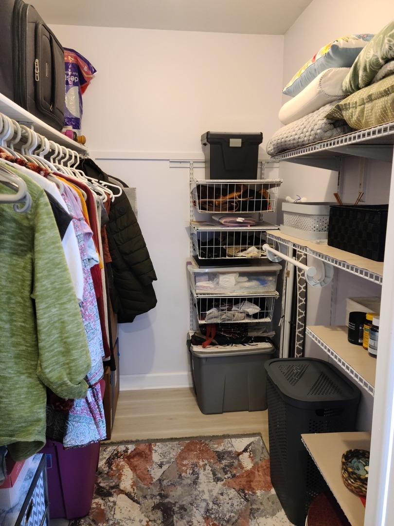 274 Buckingham Court #D1, Schaumburg, IL 60193