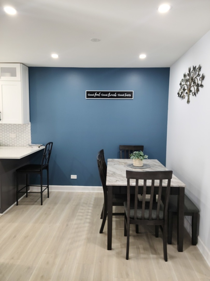 274 Buckingham Court #D1, Schaumburg, IL 60193