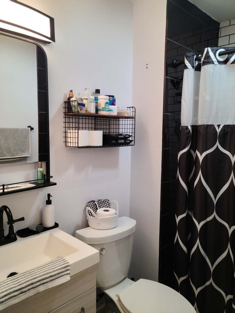 274 Buckingham Court #D1, Schaumburg, IL 60193