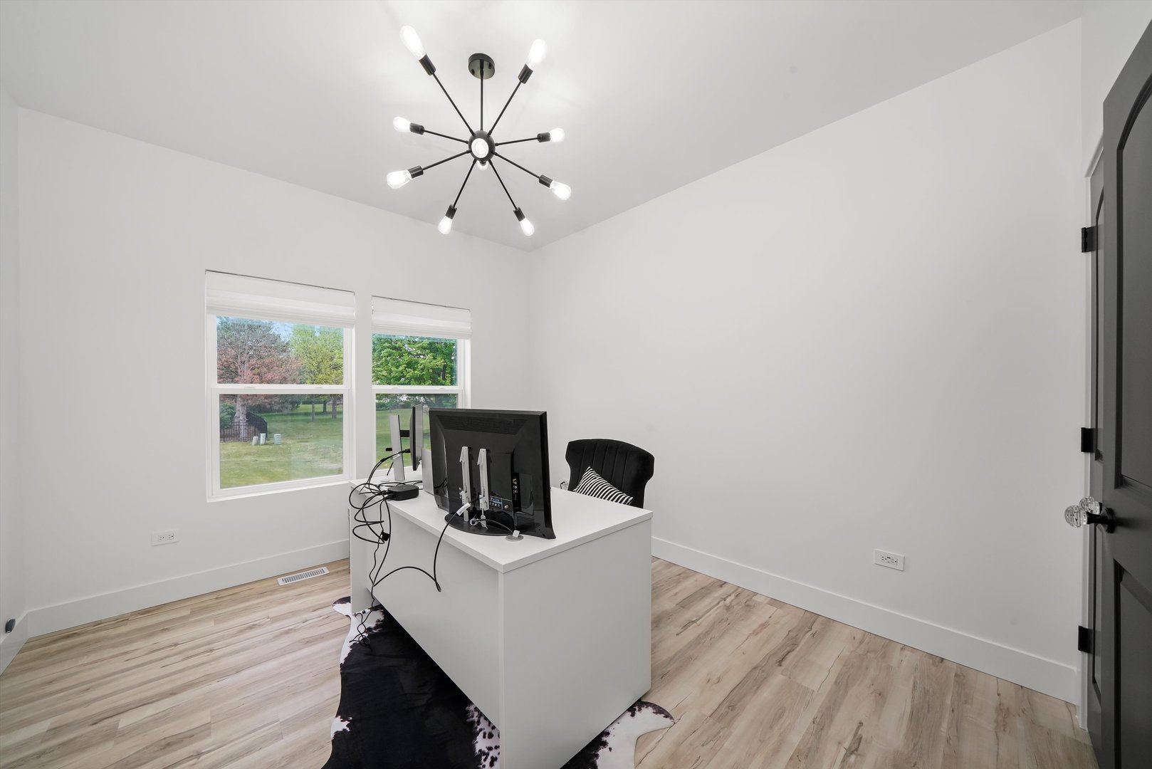 413 N Sycamore Lane, North Aurora, IL 60542