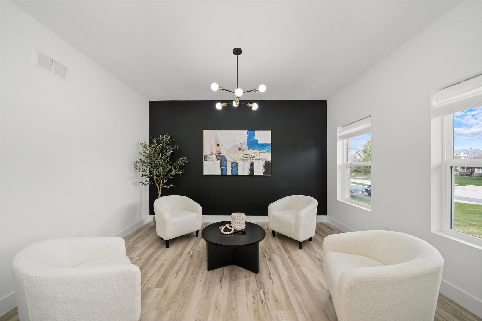 413 N Sycamore Lane, North Aurora, IL 60542