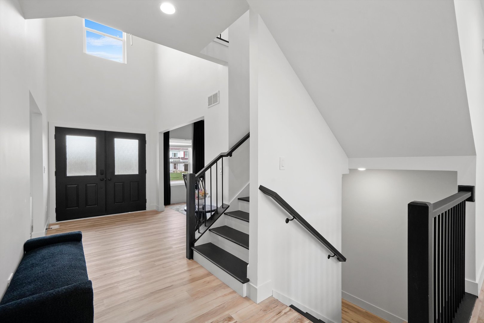 413 N Sycamore Lane, North Aurora, IL 60542