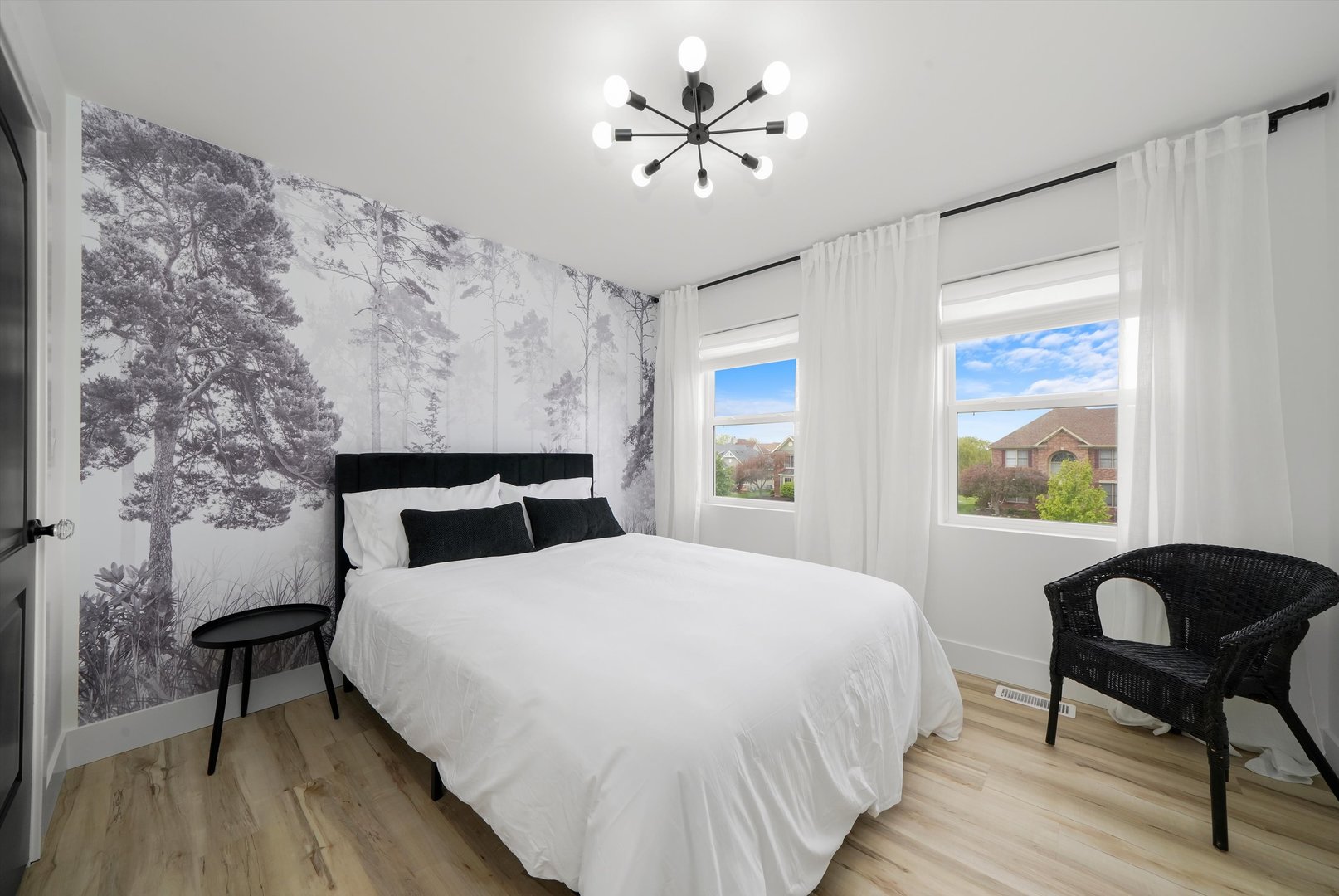 413 N Sycamore Lane, North Aurora, IL 60542