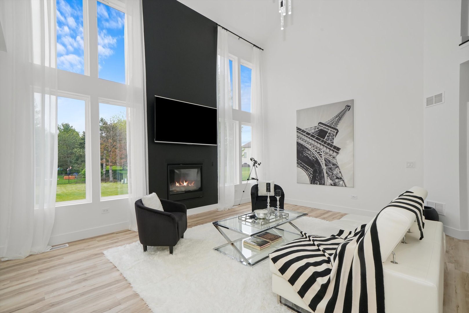 413 N Sycamore Lane, North Aurora, IL 60542