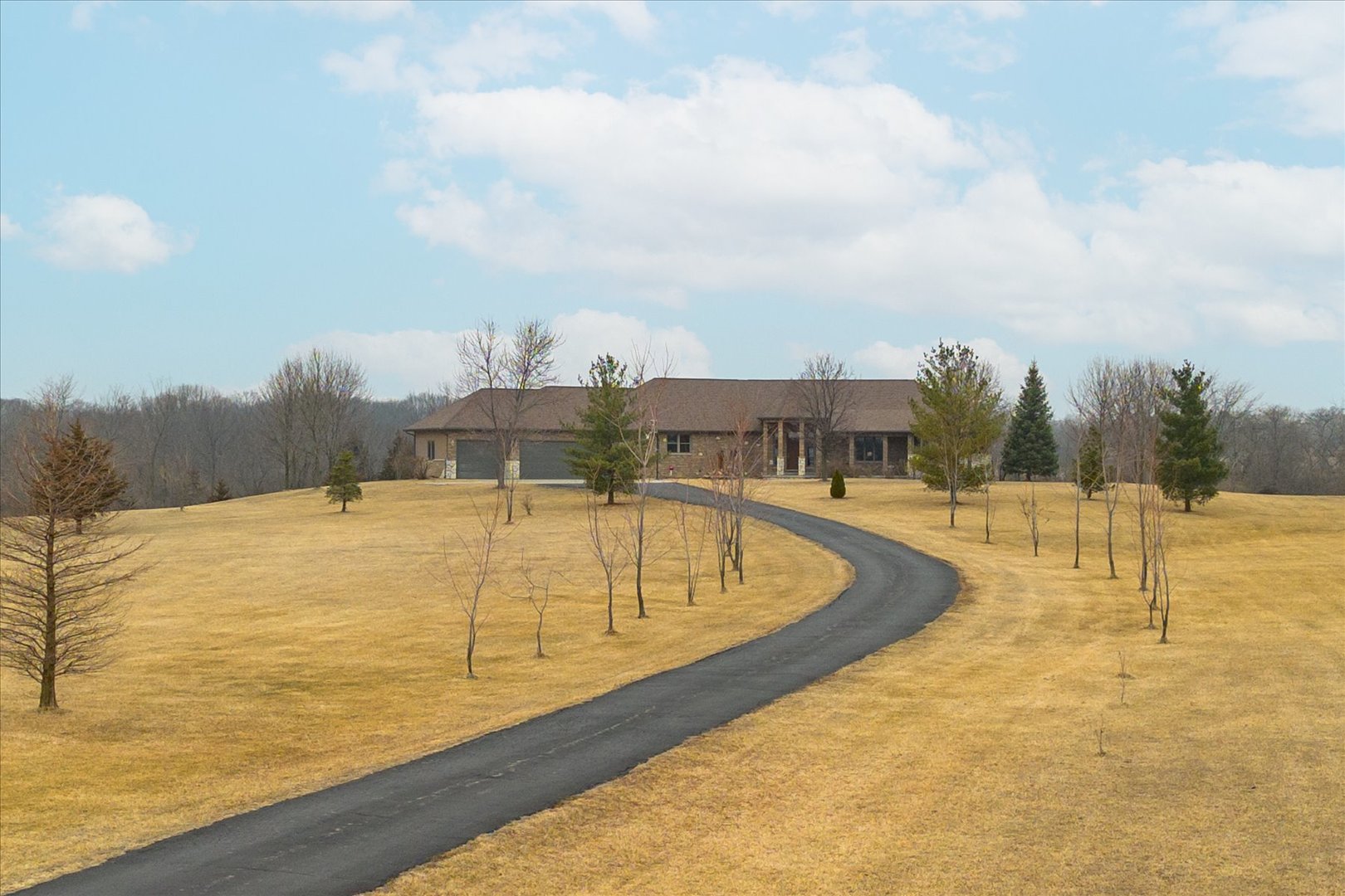 2935 Cottonwood Lane, Marseilles, IL 61341