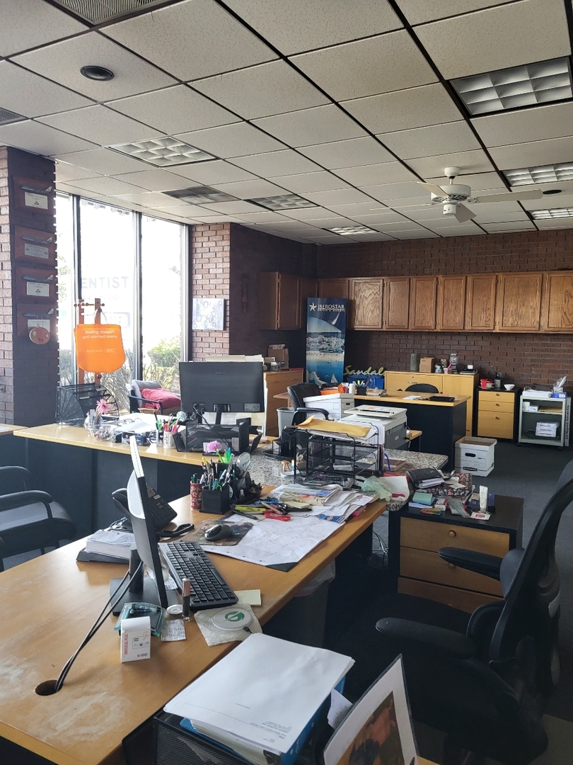 7851 Ogden Avenue #1, Lyons, IL 60534