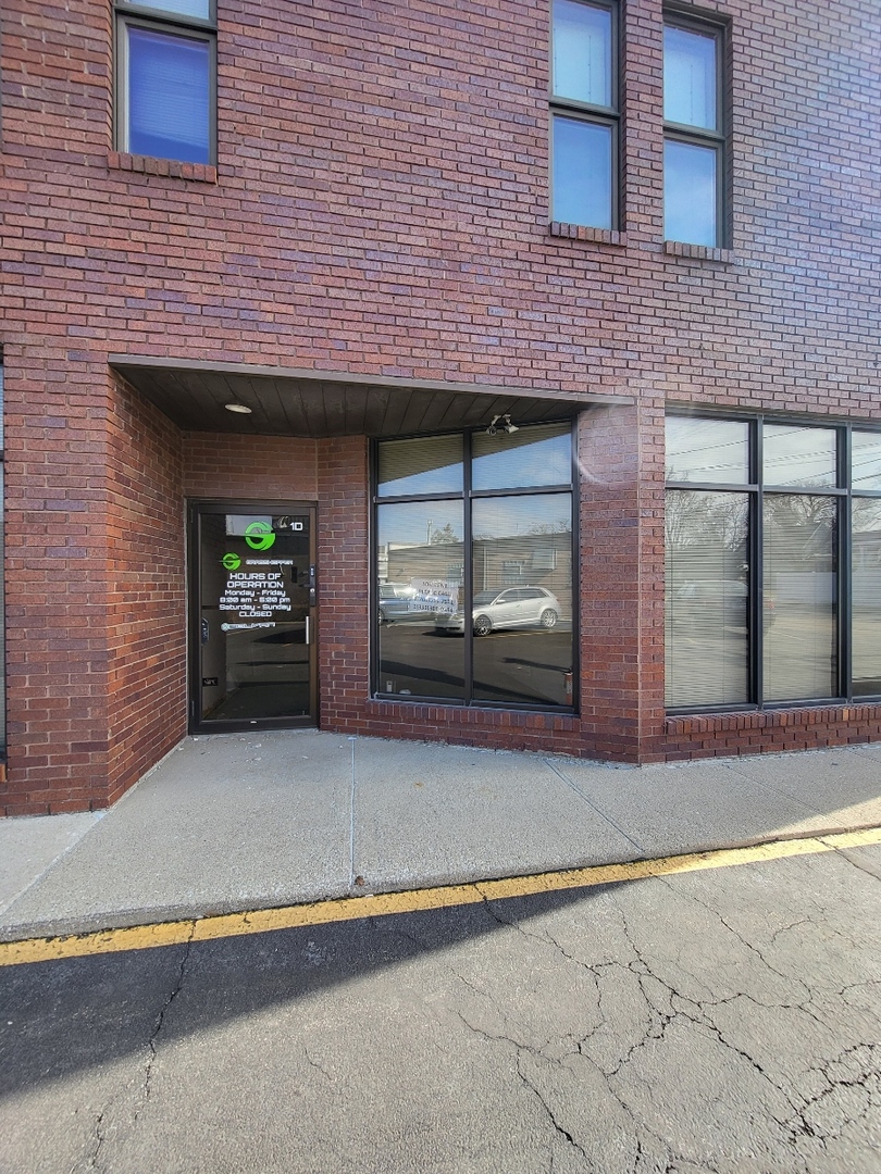 7851 Ogden Avenue #1, Lyons, IL 60534