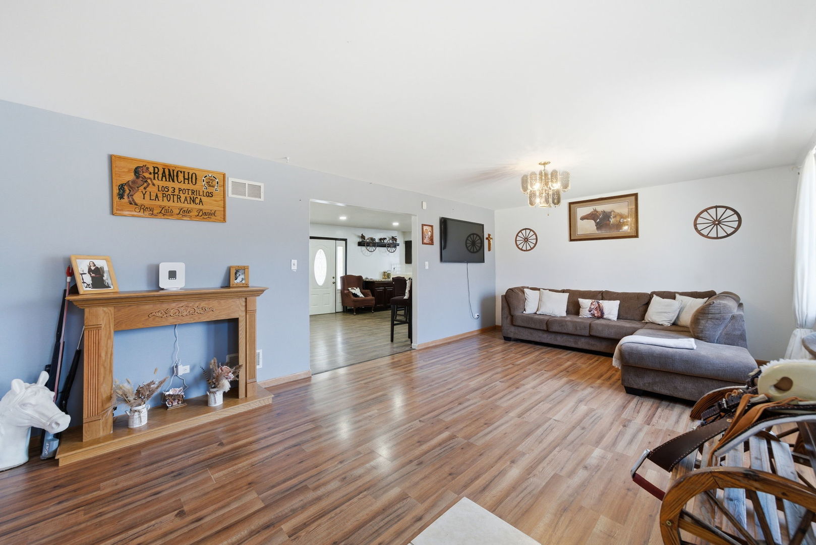 24325 S Meadowood Road, Crete, IL 60417