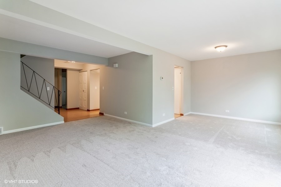 502 Jordan Way, Bolingbrook, IL 60440