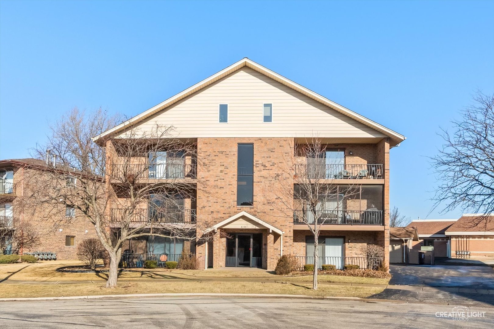 8106 W 168th Place #2W, Tinley Park, IL 60477