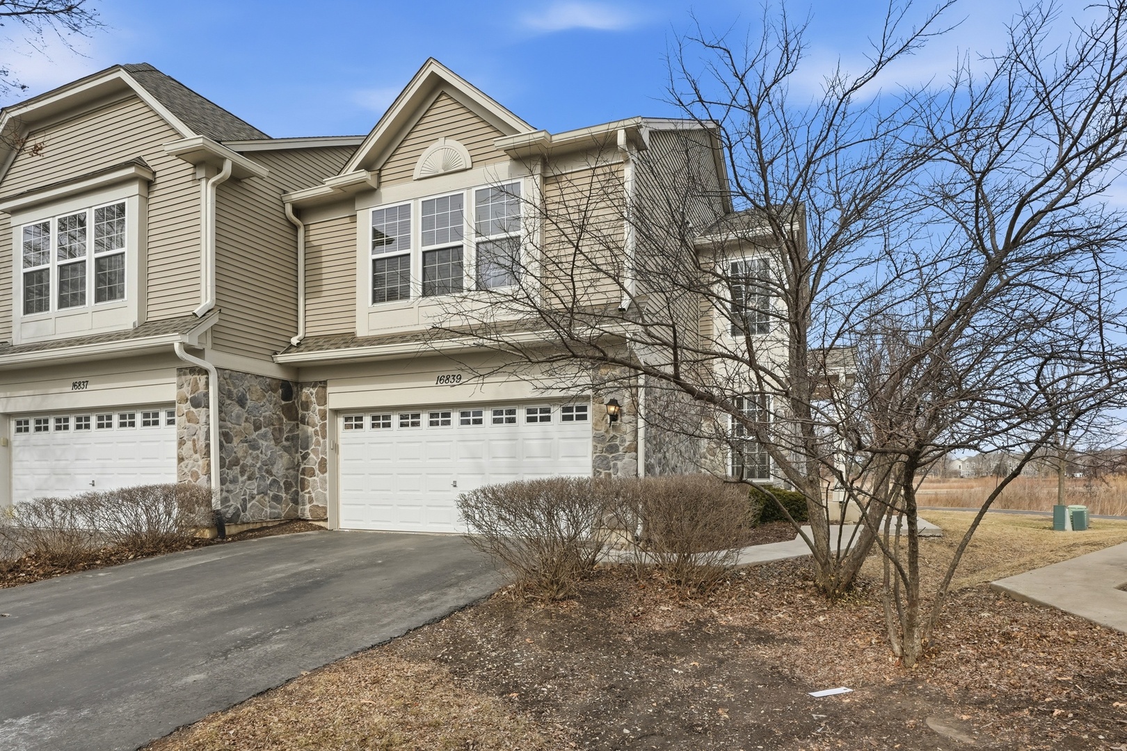 16839 S Ivy Lane, Lockport, IL 60441