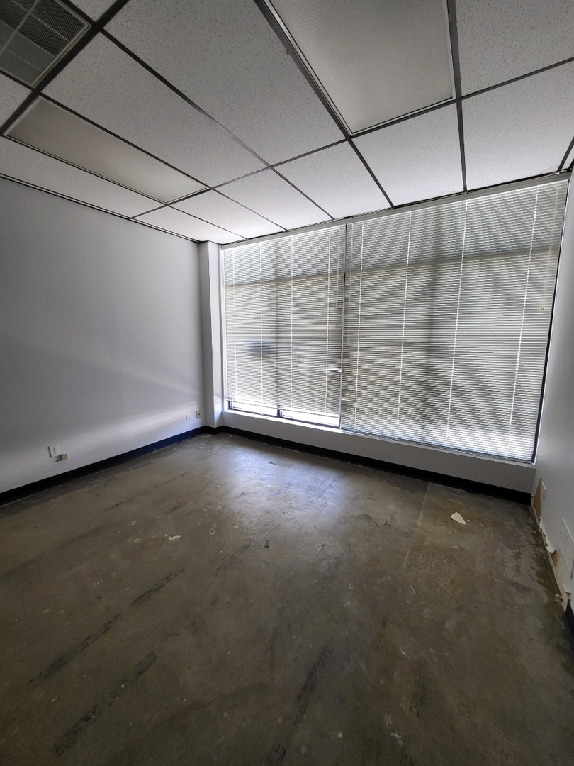 7851 Ogden Avenue #D, Lyons, IL 60534