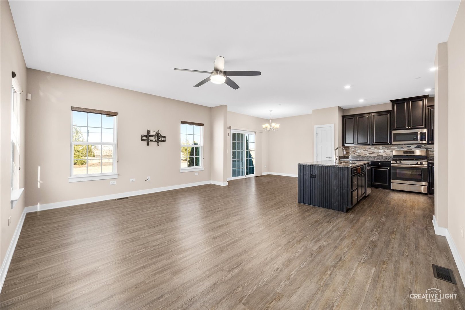 980 Sears Circle, Elburn, IL 60119