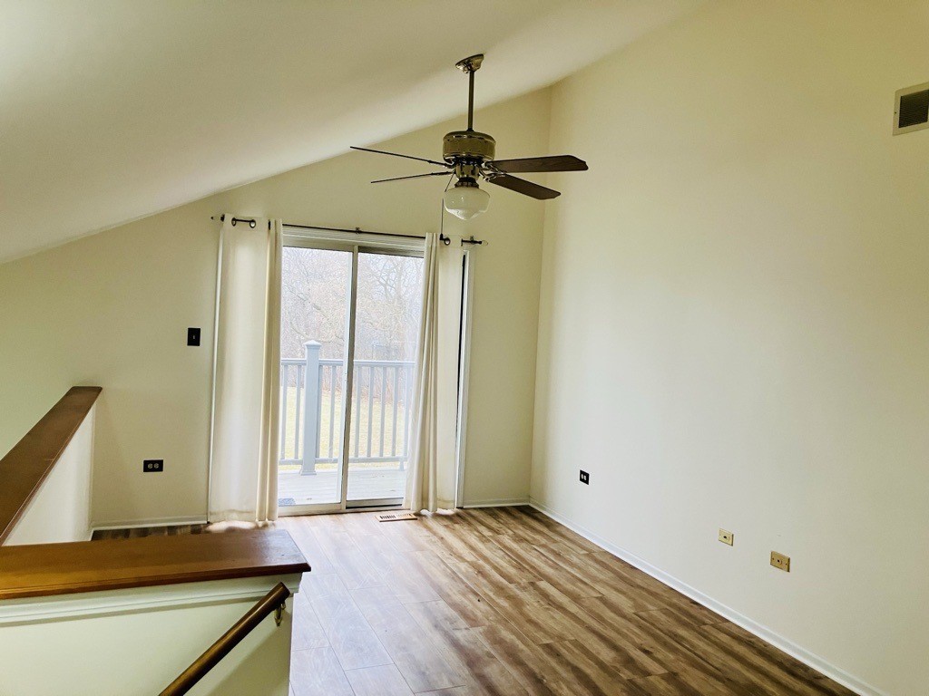 3524 Willowview Court, Aurora, IL 60504