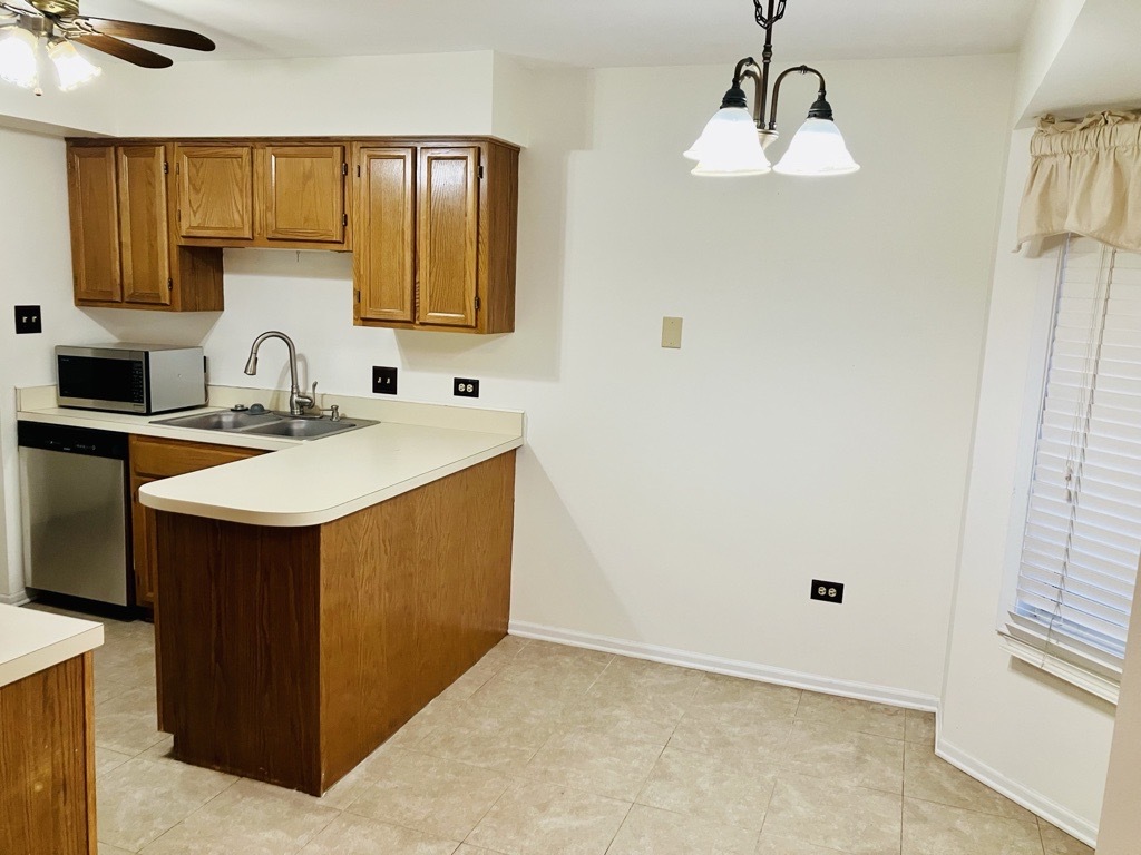 3524 Willowview Court, Aurora, IL 60504