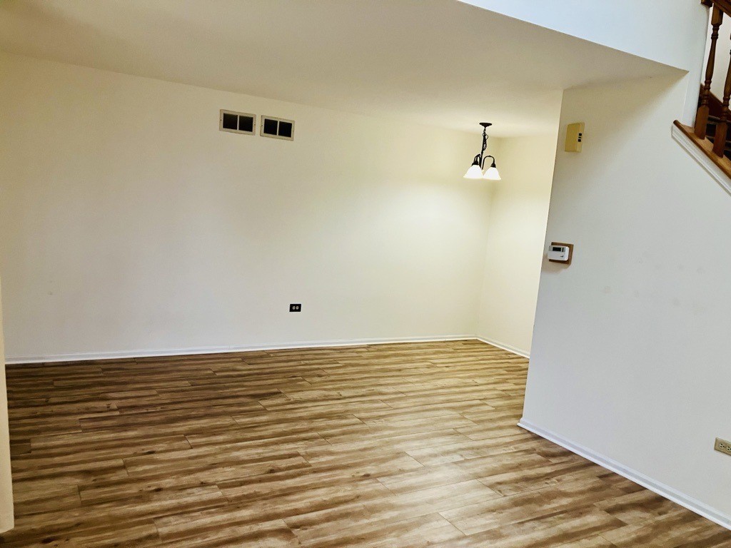 3524 Willowview Court, Aurora, IL 60504