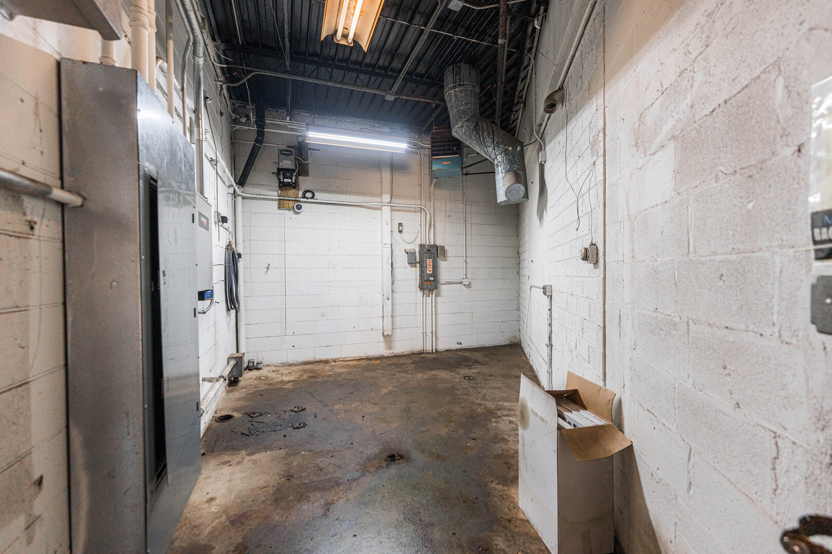 451 W Virginia Street, Crystal Lake, IL 60015