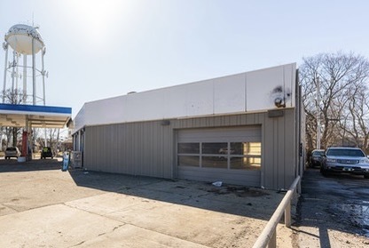 451 W Virginia Street, Crystal Lake, IL 60015