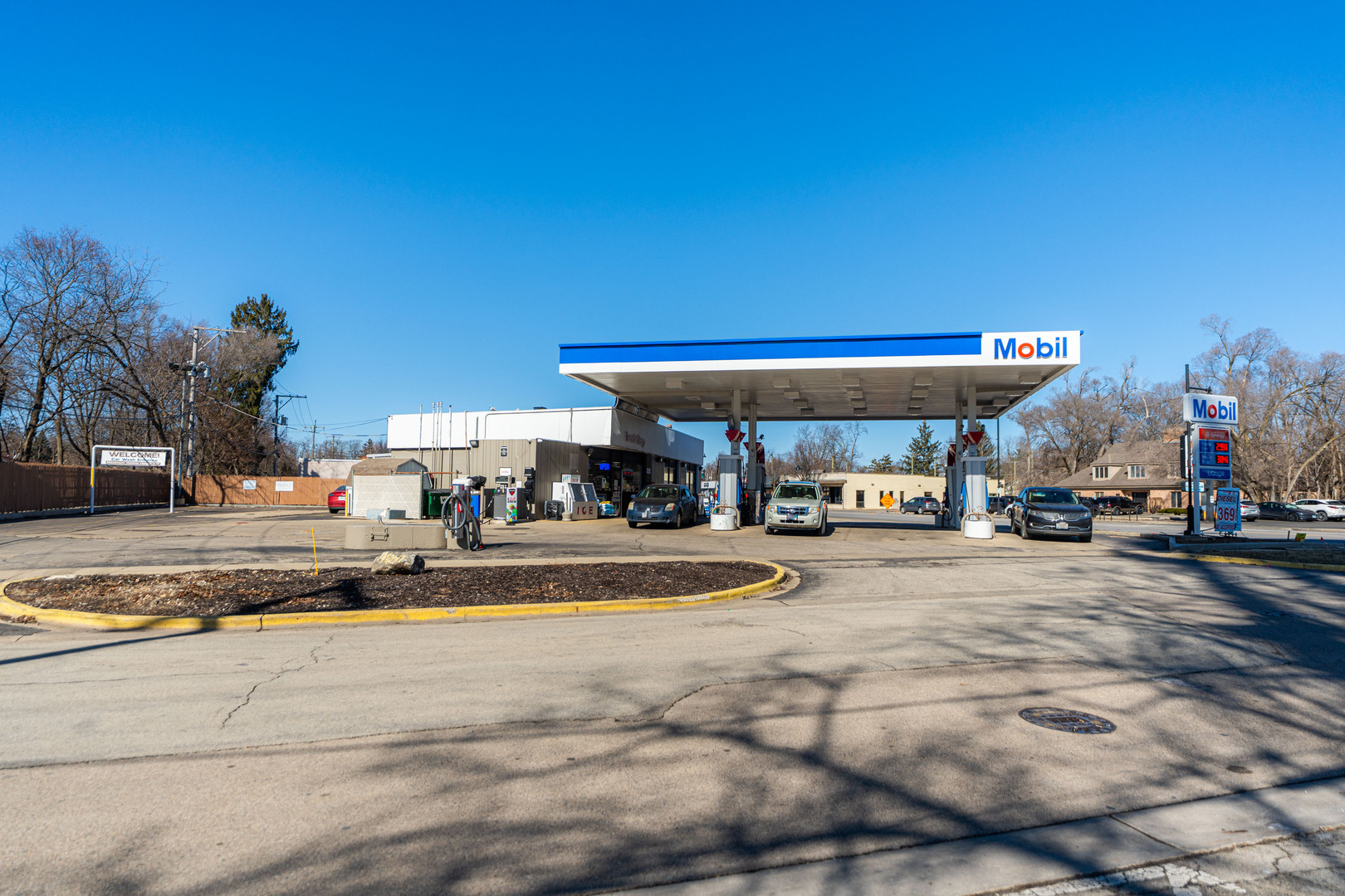 451 W Virginia Street, Crystal Lake, IL 60015