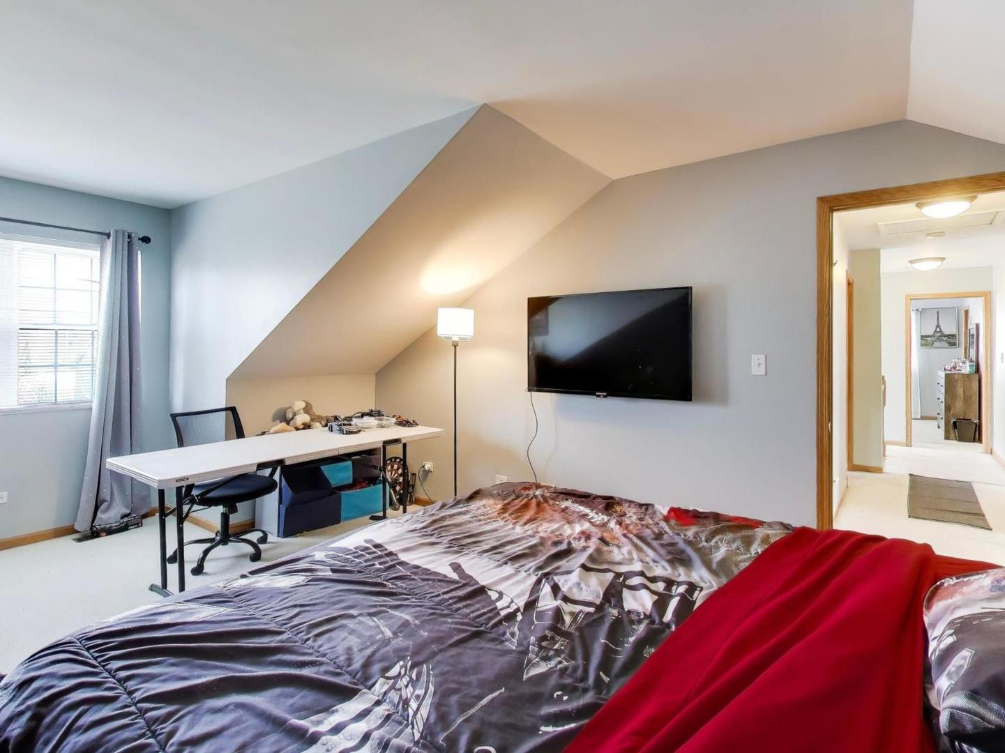 313 Fox Bend Circle, Bolingbrook, IL 60440