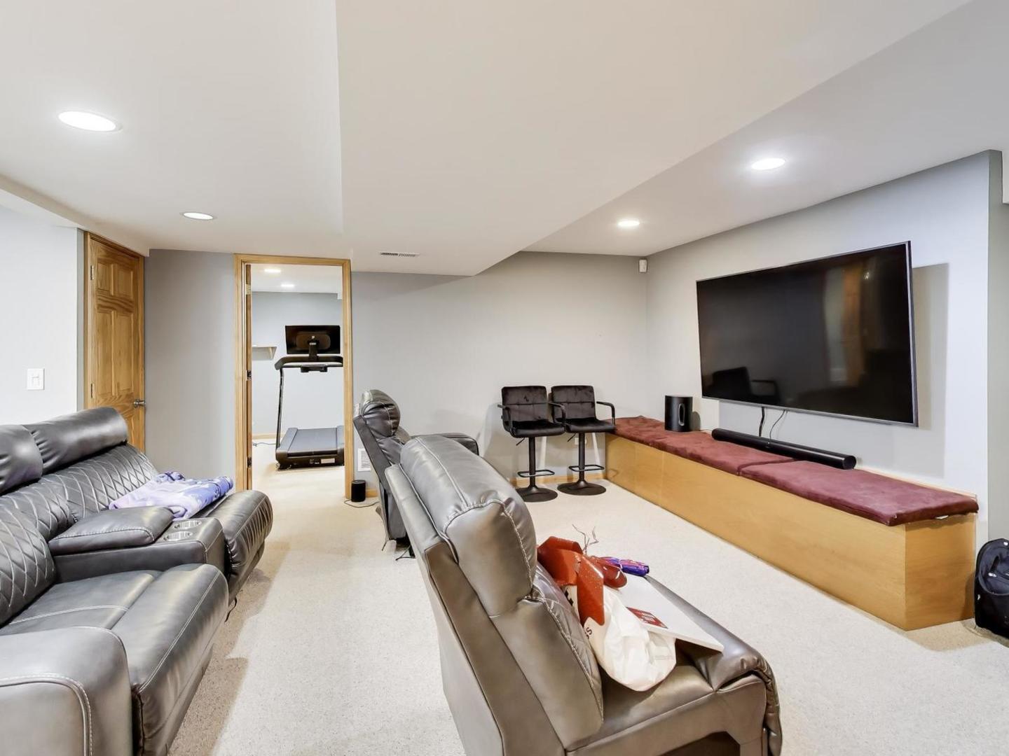 313 Fox Bend Circle, Bolingbrook, IL 60440