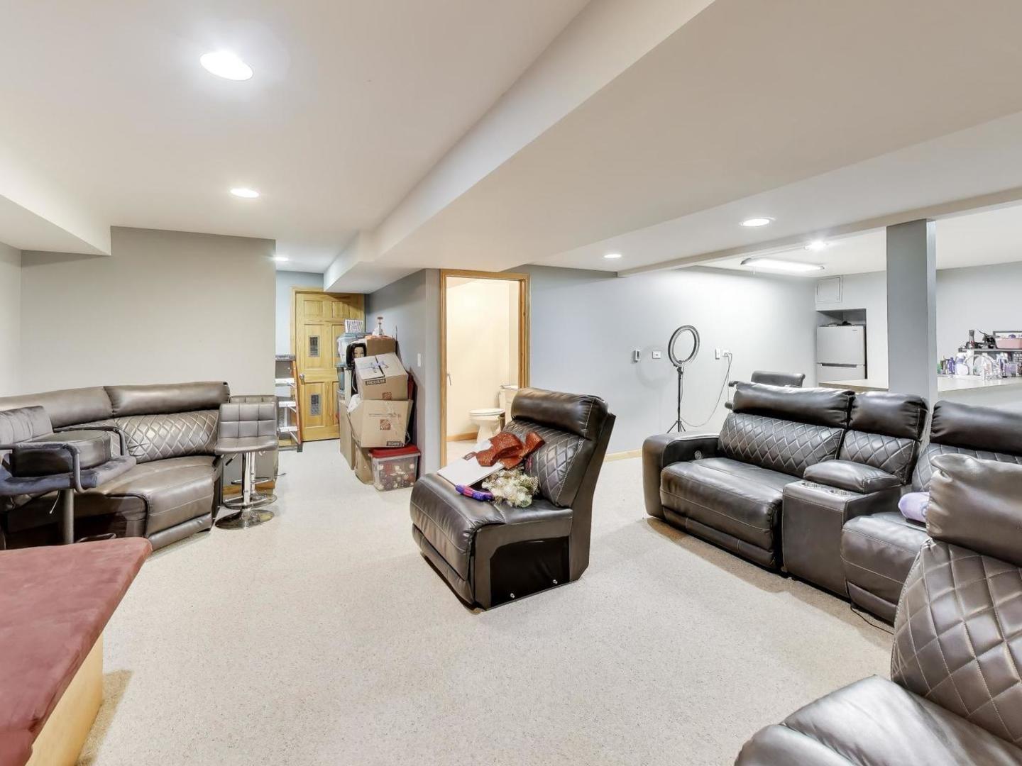 313 Fox Bend Circle, Bolingbrook, IL 60440