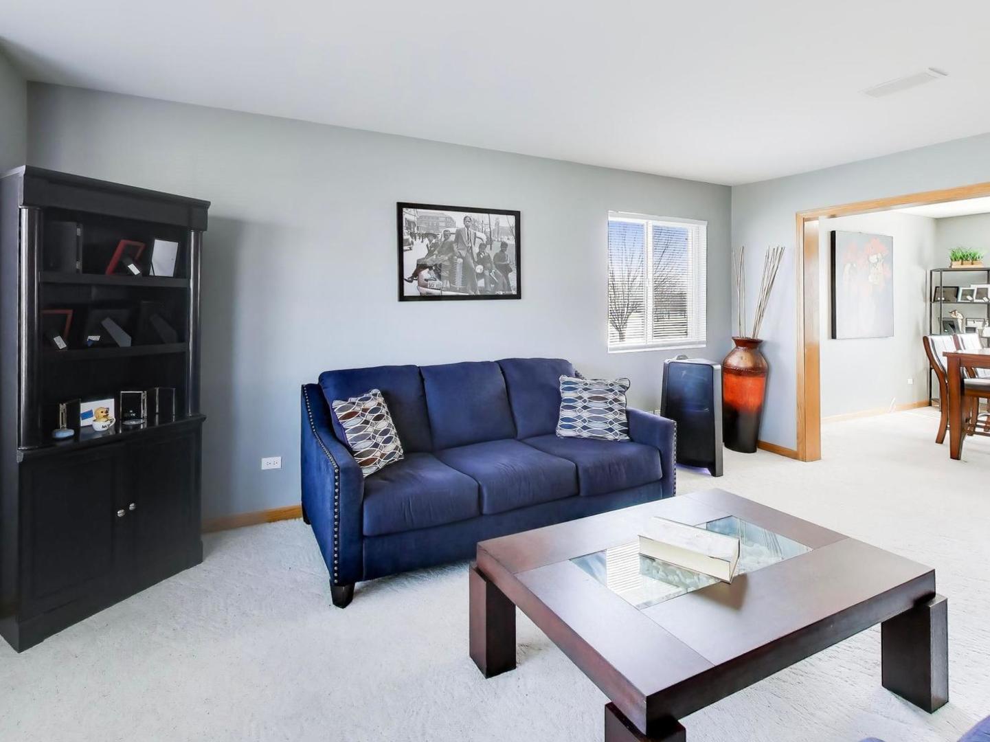 313 Fox Bend Circle, Bolingbrook, IL 60440