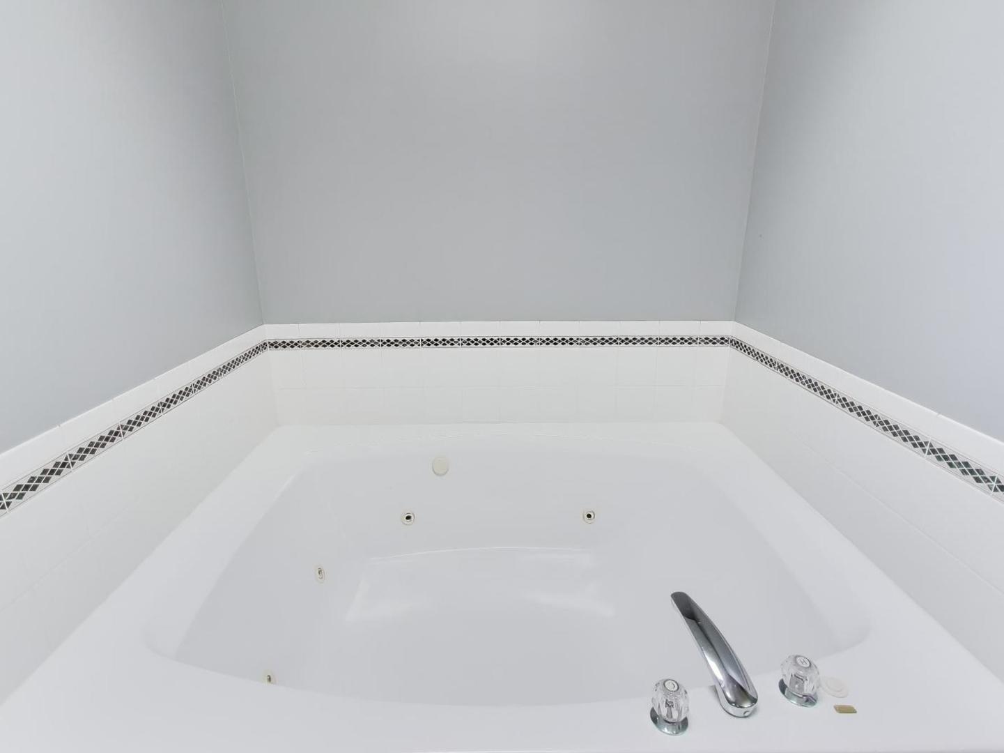 313 Fox Bend Circle, Bolingbrook, IL 60440