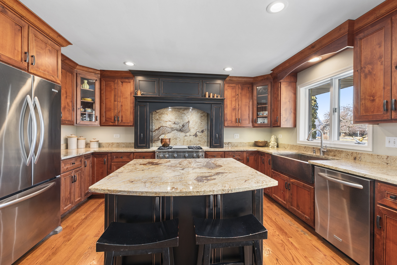 480 Nebraska B Court, Frankfort, IL 60423