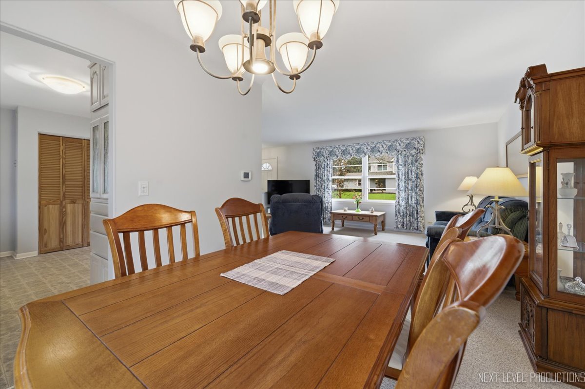 344 Sycamore Drive, Naperville, IL 60540