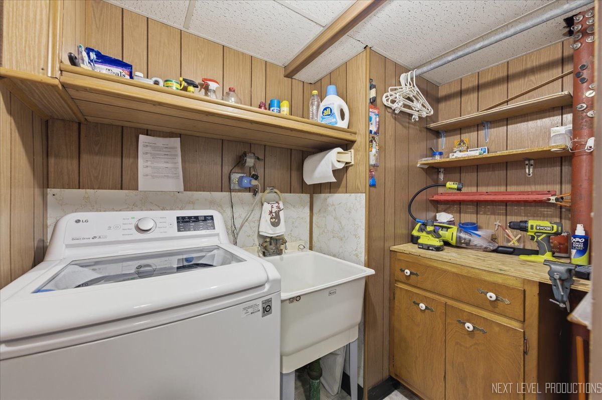 344 Sycamore Drive, Naperville, IL 60540