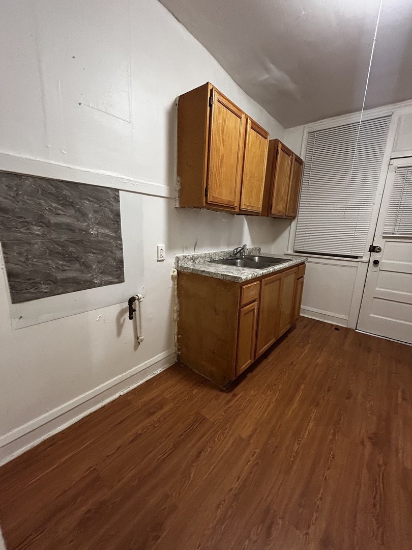 209 N Kolmar Avenue #1S, Chicago, IL 60624