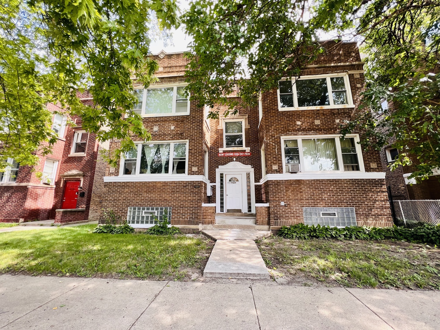 209 N Kolmar Avenue #1S, Chicago, IL 60624