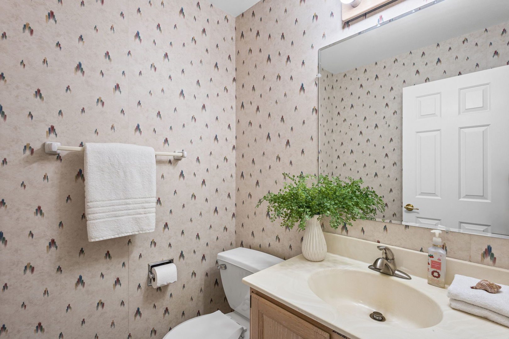 1029 Claremont Drive, Downers Grove, IL 60516