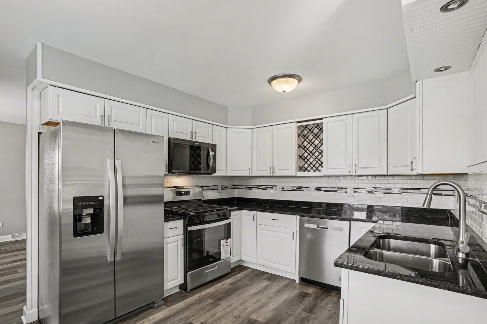 3041 Hopkins Street, Steger, IL 60475