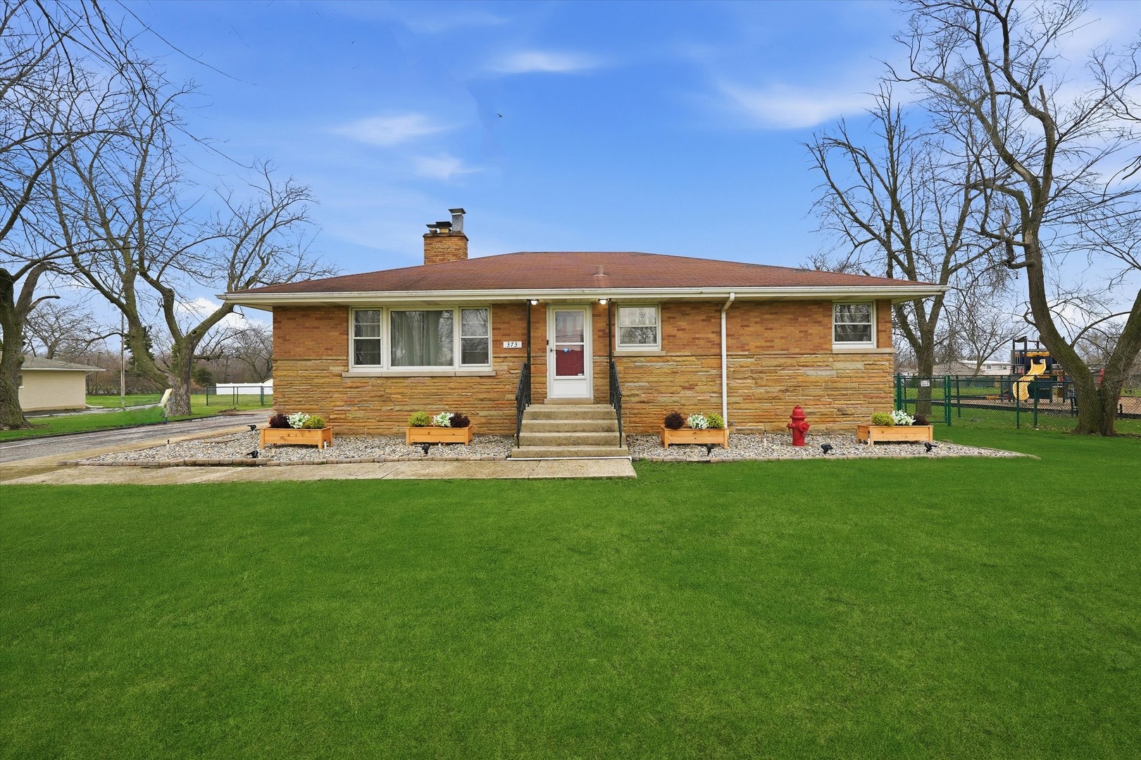 373 W Glengate Avenue, Chicago Heights, IL 60411