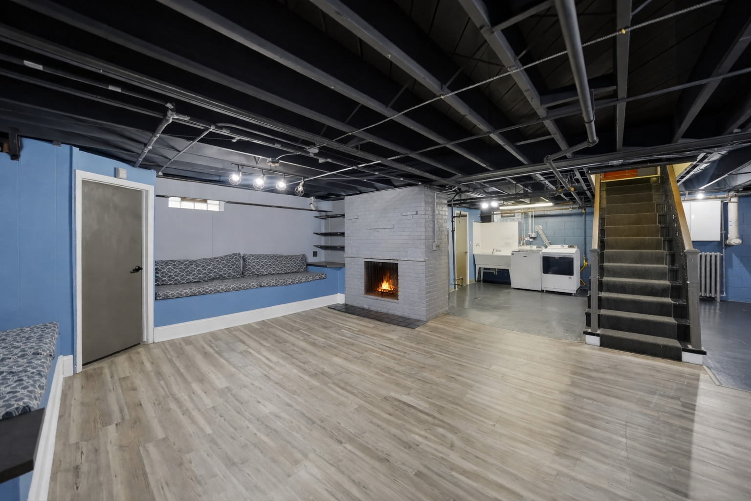 373 W Glengate Avenue, Chicago Heights, IL 60411