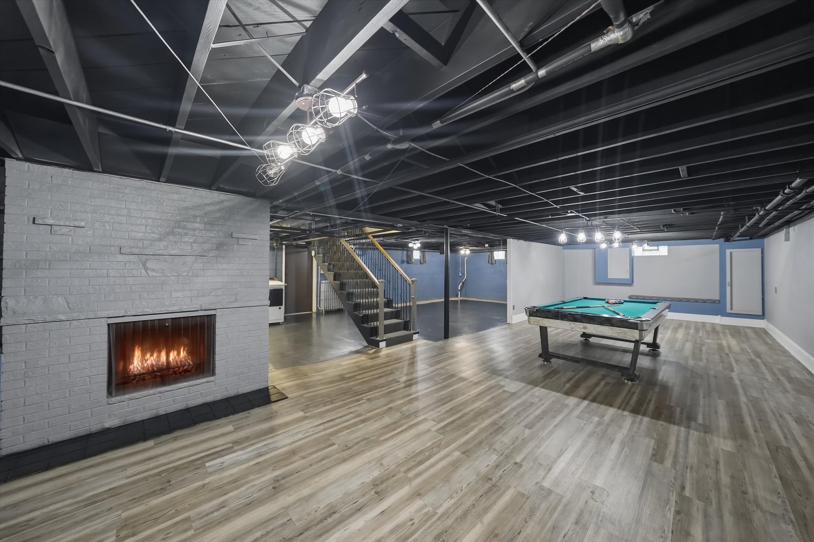 373 W Glengate Avenue, Chicago Heights, IL 60411