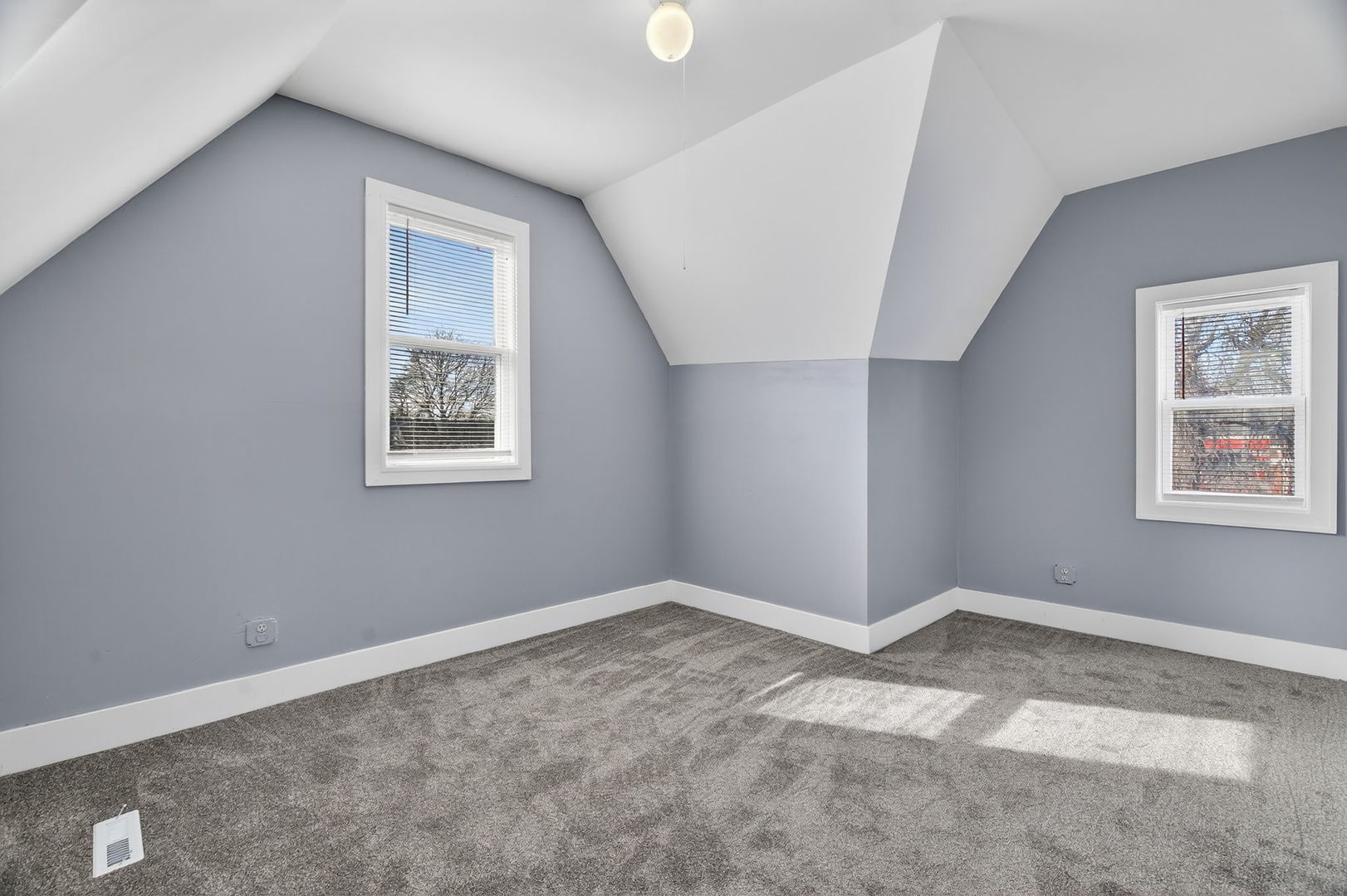 5317 S Justine Street, Chicago, IL 60609