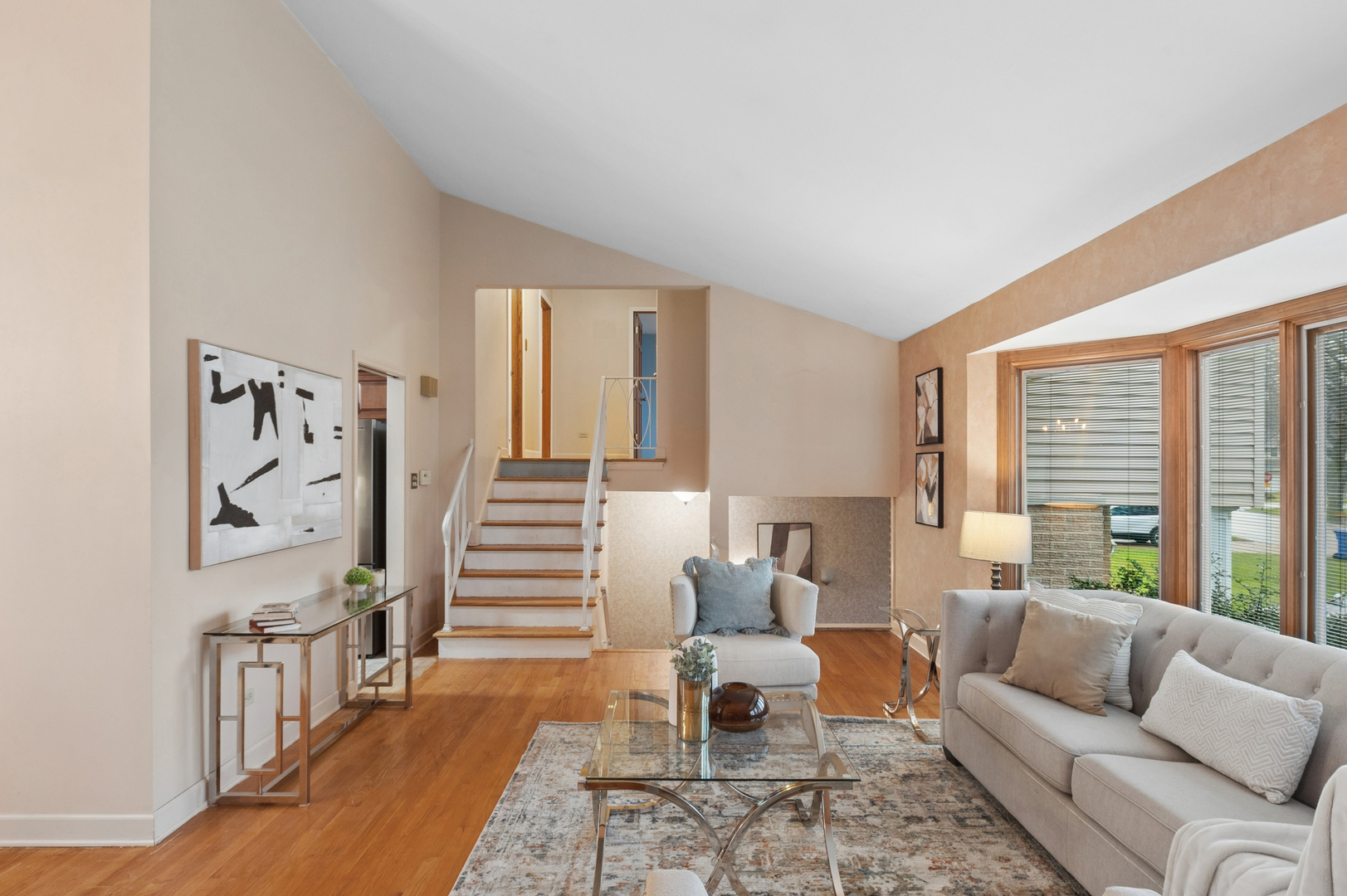 1305 E Mulberry Lane, Mount Prospect, IL 60056