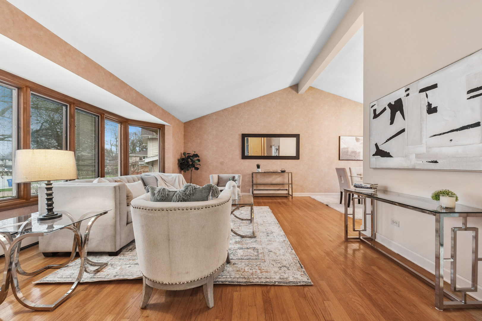 1305 E Mulberry Lane, Mount Prospect, IL 60056