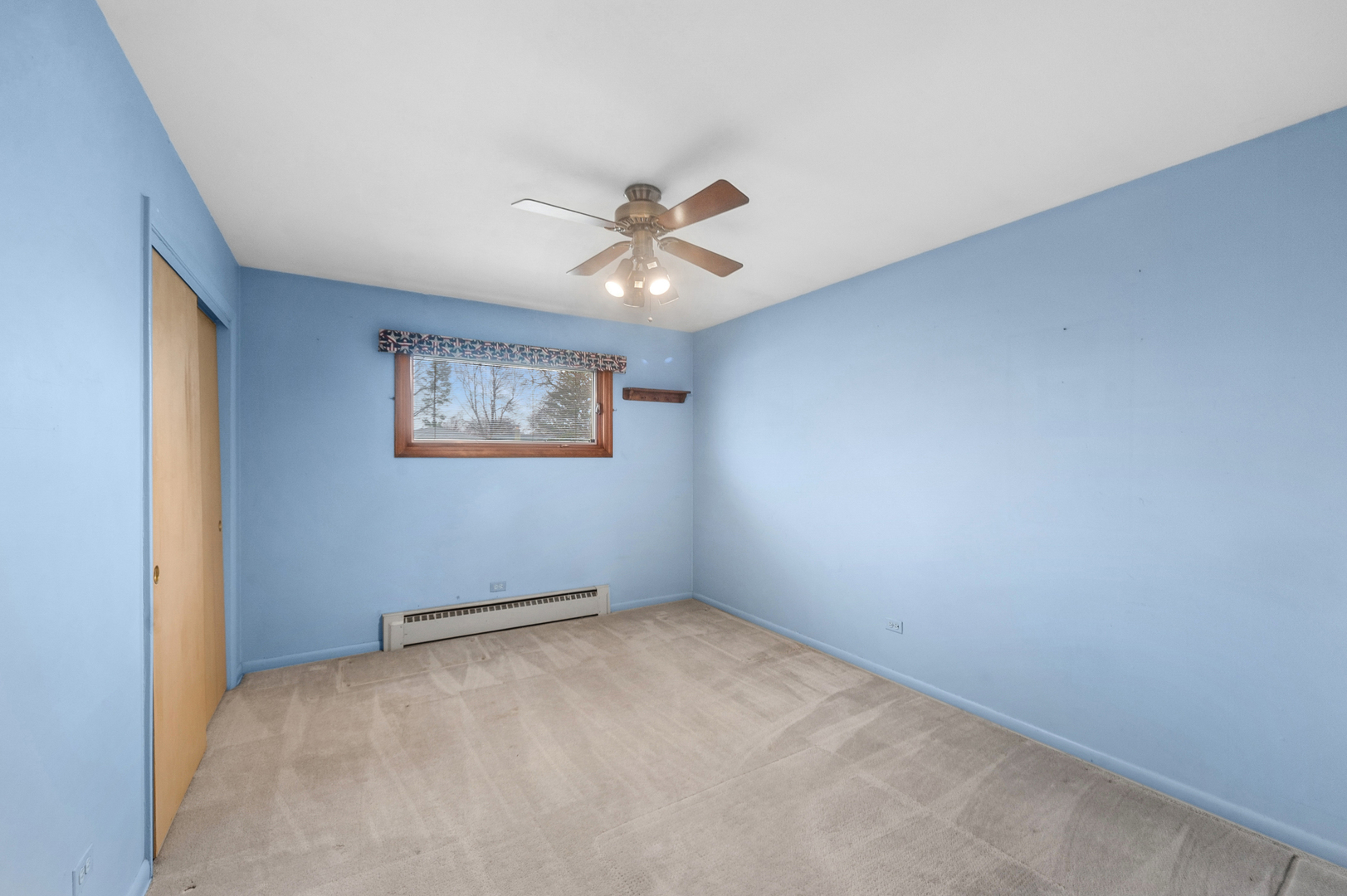 1305 E Mulberry Lane, Mount Prospect, IL 60056