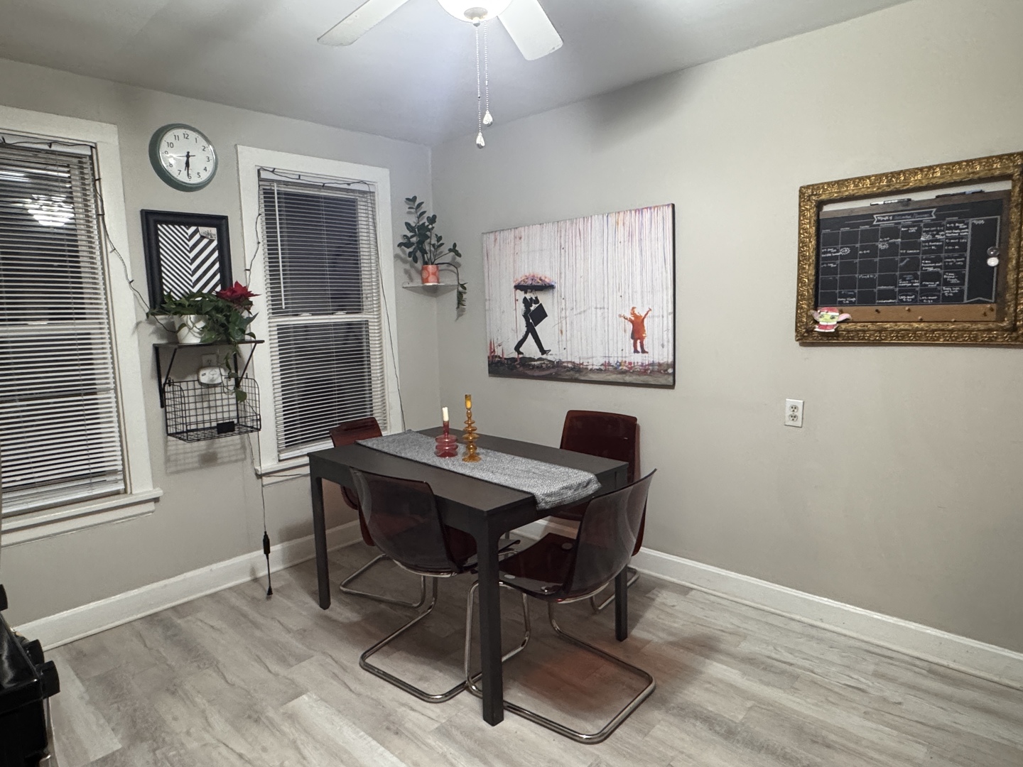 325 3rd Street #2, Libertyville, IL 60048