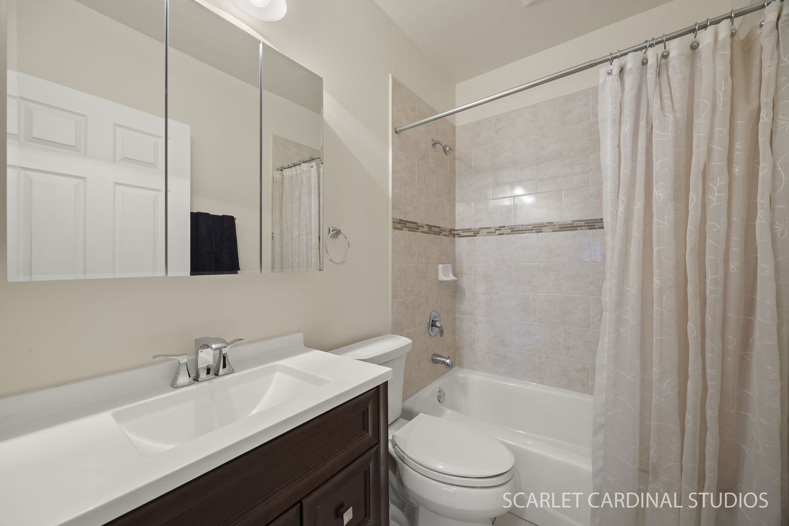 210 S Yale Avenue, Villa Park, IL 60181