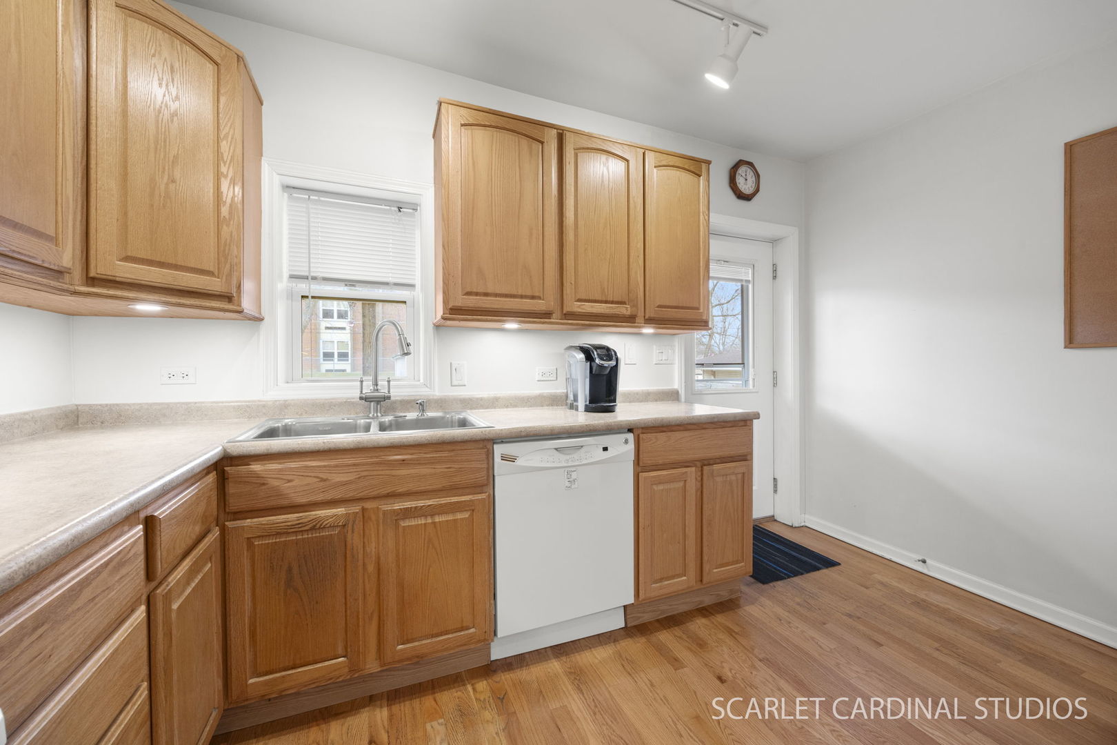 210 S Yale Avenue, Villa Park, IL 60181