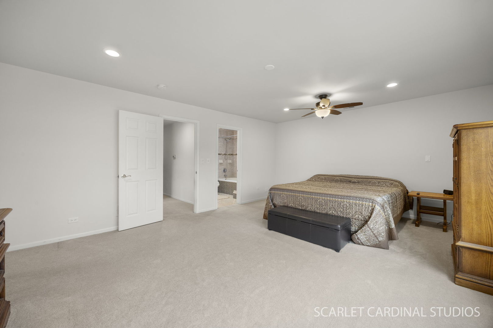 210 S Yale Avenue, Villa Park, IL 60181