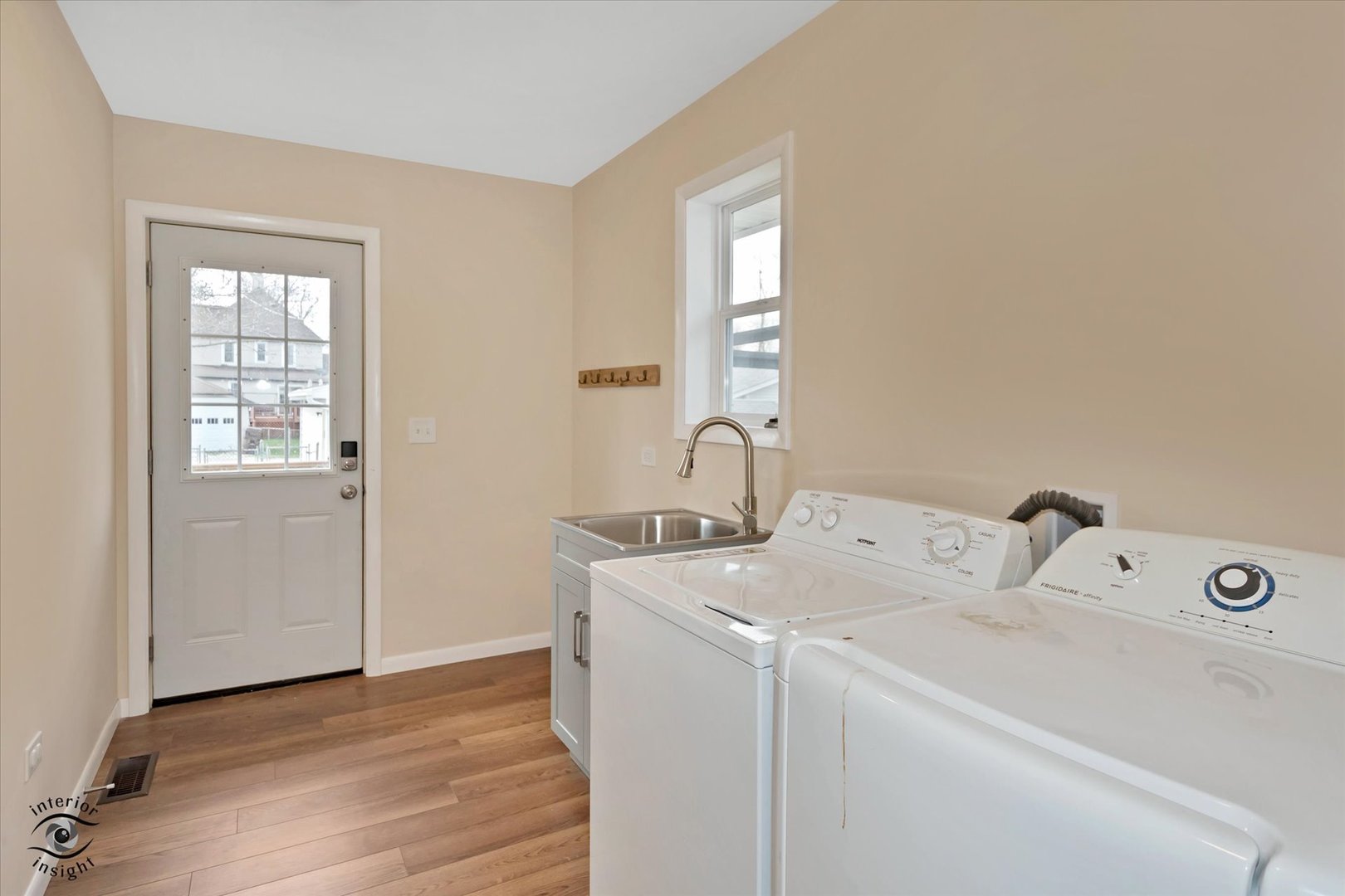 114 W Sumner Avenue, Peotone, IL 60468